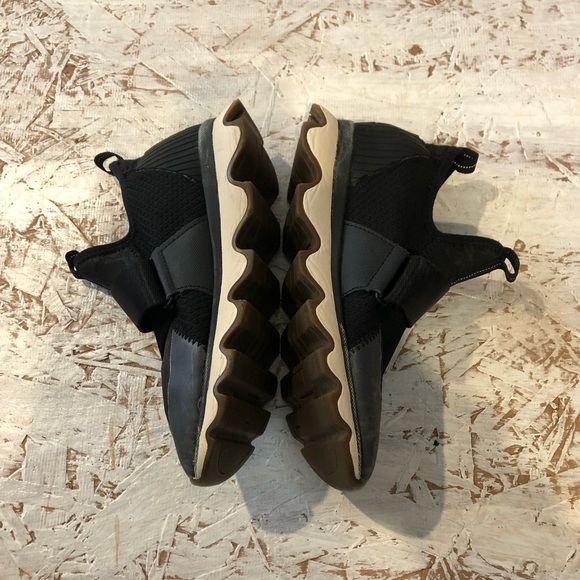 Sorel kinetic sneaker shoes - Picture 3 of 6